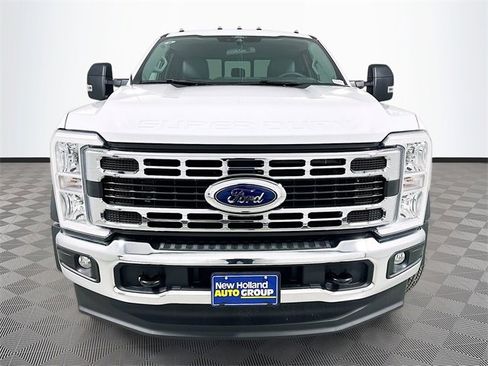 New 2025 Ford F550 4x4 Supercab Super Duty image 2