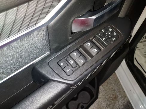 New 2026 RAM 3500 Big Horn AWD/4WD image 19