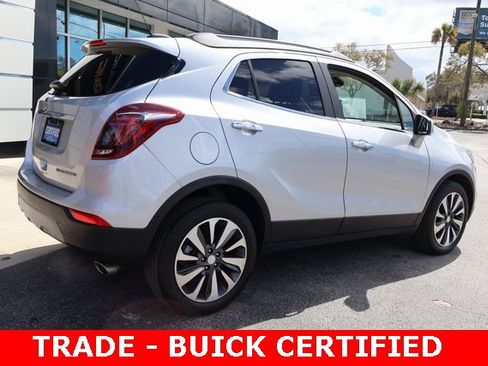 Certified 2022 Buick Encore Preferred w/ Safety Package image 8