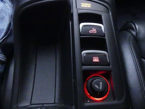 Used 2014 Audi R8 V8 w/ Convenience Package image 17