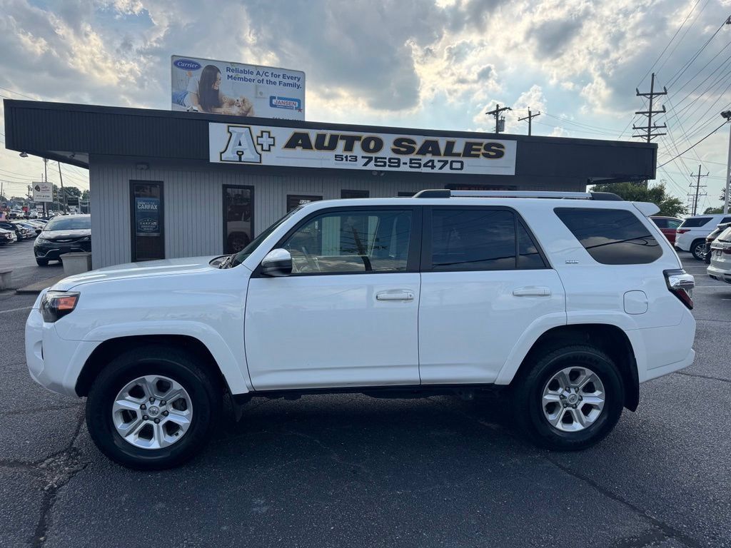Used 2024 Toyota 4Runner SR5 AWD/4WD image 1