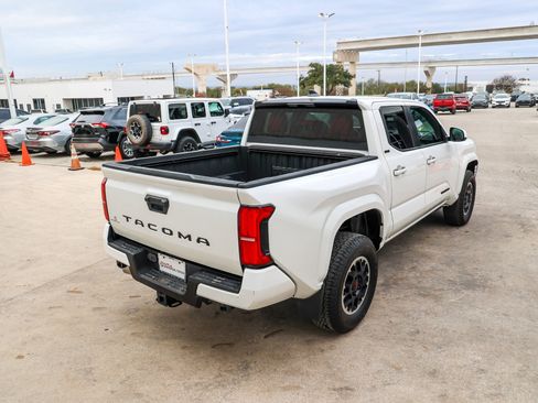 Certified 2024 Toyota Tacoma SR5 image 7
