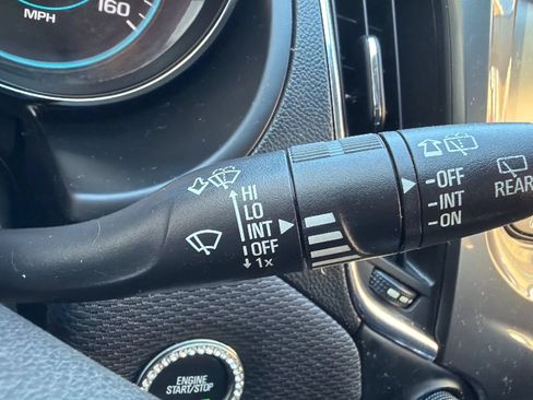 Used 2017 Chevrolet Cruze LT w/ Convenience Package FWD image 13