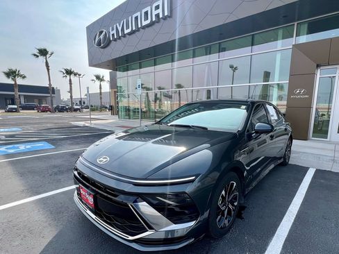 Used 2024 Hyundai Sonata SEL image 3