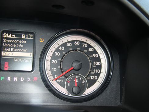 Used 2018 RAM 1500 Express image 20