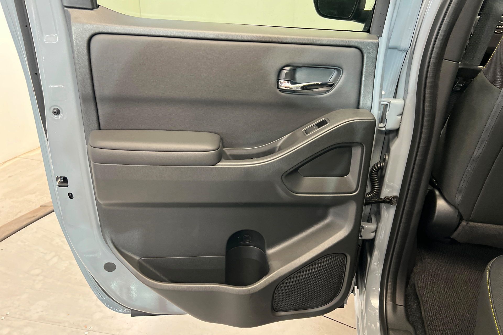 New 2027 Nissan Frontier SV w/ SV Convenience Package AWD/4WD image 18