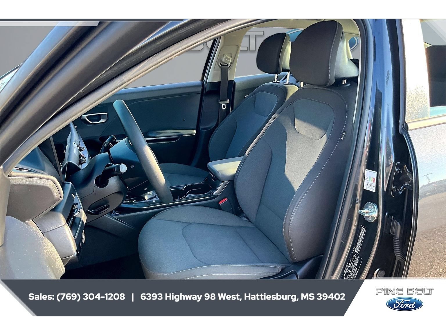 Used 2025 Kia K4 FWD image 18