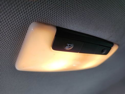 Used 2023 Nissan Rogue SV image 30