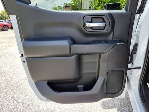 New 2026 GMC Sierra 1500 Pro w/ Pro Value Package image 9