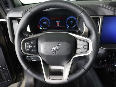 New 2025 Ford Bronco Outer Banks w/ Sasquatch Package image 33