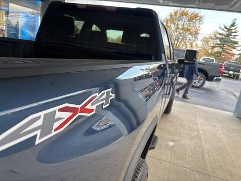 Used 2020 Chevrolet Silverado 2500 Custom w/ Custom Value Package image 33