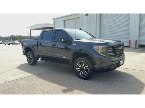 Used 2023 GMC Sierra 1500 AT4 w/ AT4 Premium Package image 2