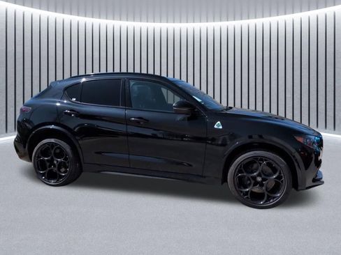 Used 2024 Alfa Romeo Stelvio Quadrifoglio AWD/4WD image 4