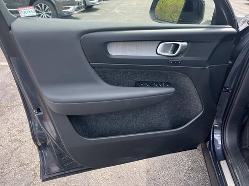 Certified 2026 Volvo XC40 B4 Core w/ Climate Package FWD image 20