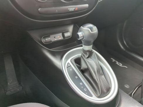 Used 2018 Kia Soul FWD image 39