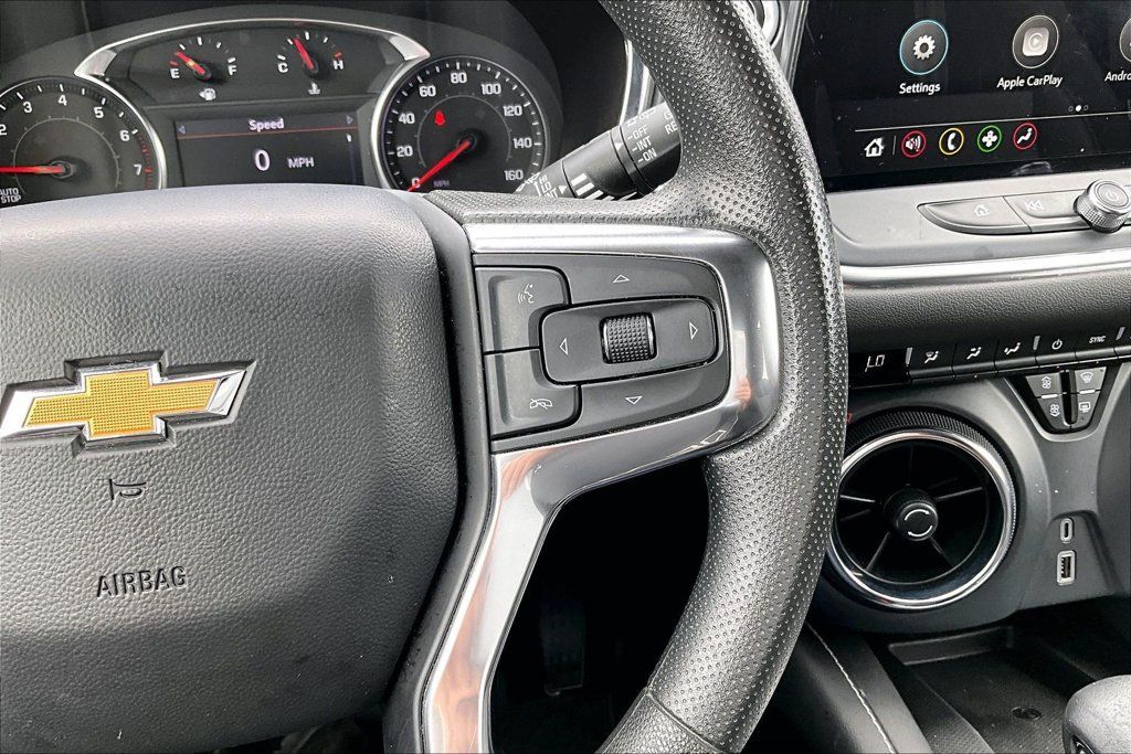 Used 2023 Chevrolet Blazer LT w/ Convenience Package FWD image 8