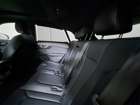 New 2026 Audi Q8 Premium Plus image 24
