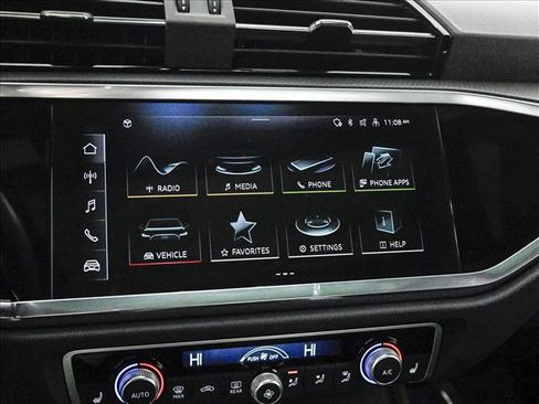 Certified 2025 Audi Q3 2.0T Premium w/ Convenience Package image 13