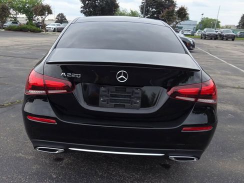 Used 2021 Mercedes-Benz A 220 image 7