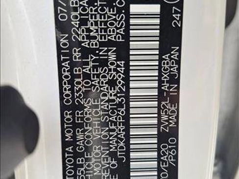 Used 2020 Toyota Prius Prime XLE image 20