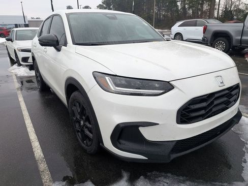 Used 2023 Honda HR-V Sport image 12