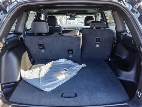 New 2026 Jeep Grand Cherokee Altitude RWD image 31
