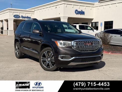 Used 2017 GMC Acadia Denali w/ Technology Package image 1