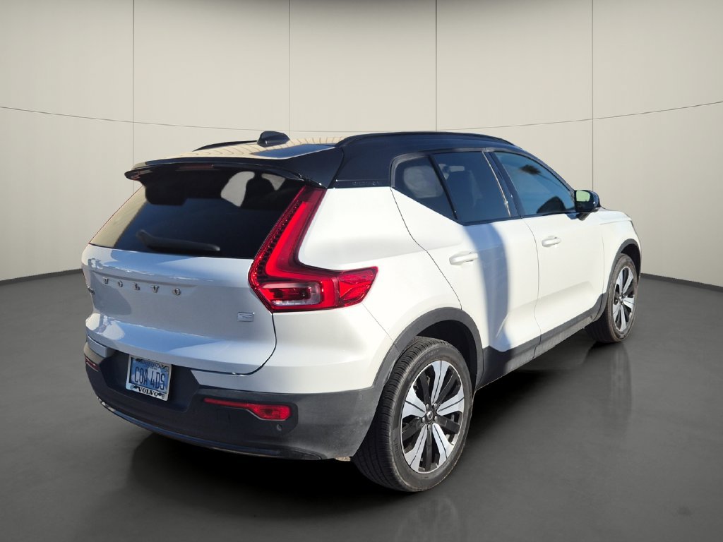 Used 2023 Volvo XC40 Recharge Plus w/ Protection Package Premier AWD/4WD image 7