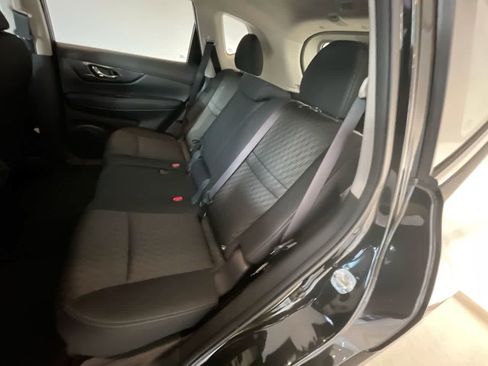 Used 2017 Nissan Rogue S AWD/4WD image 21