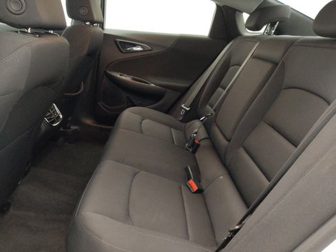 Used 2024 Chevrolet Malibu LT FWD image 18