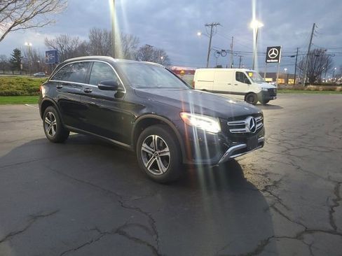 Used 2019 Mercedes-Benz GLC 300 4MATIC image 1