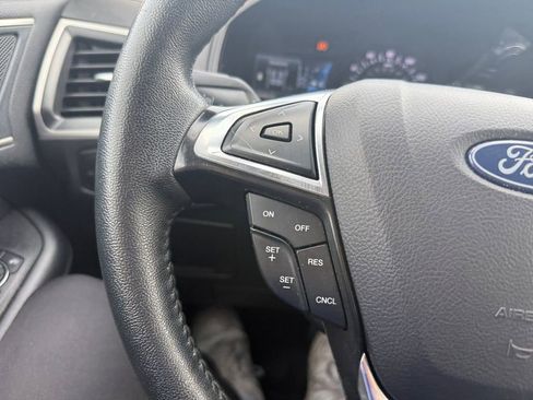 Used 2024 Ford Edge SEL image 25