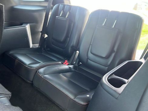 Used 2017 Ford Explorer Sport AWD/4WD image 28