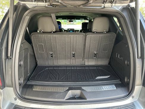 Used 2023 Chevrolet Tahoe High Country AWD/4WD image 34