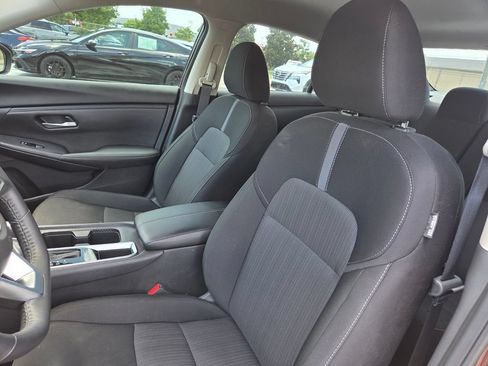 Used 2025 Nissan Sentra SV w/ All-Weather Package FWD image 11