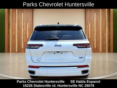 Used 2023 Jeep Grand Cherokee L Summit w/ Advanced Protech Group IV AWD/4WD image 32