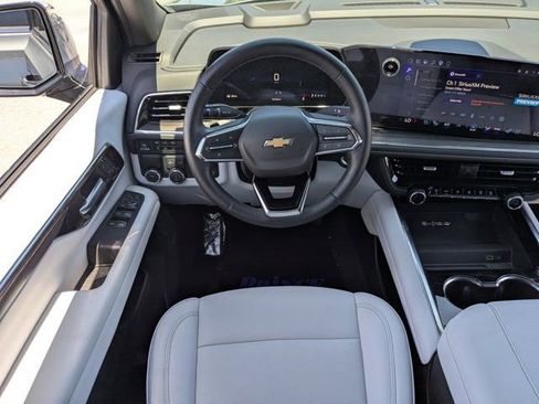 Used 2026 Chevrolet Tahoe Premier w/ Sun And Tow Package RWD image 16