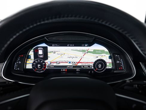 Used 2019 Audi Q7 3.0T Premium Plus image 11