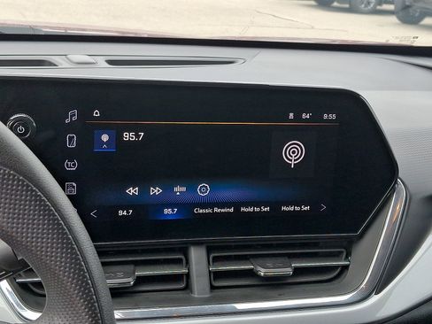 Used 2025 Chevrolet Trax LT image 15