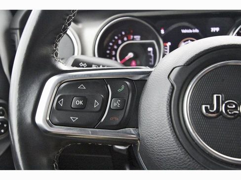 Used 2022 Jeep Gladiator Rubicon w/ Trailer Tow Package image 23