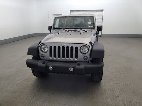 Used 2018 Jeep Wrangler Unlimited Sport S AWD/4WD image 15