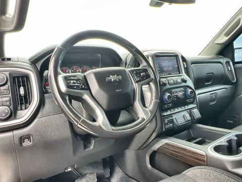 Used 2020 Chevrolet Silverado 1500 LT Trail Boss AWD/4WD image 15