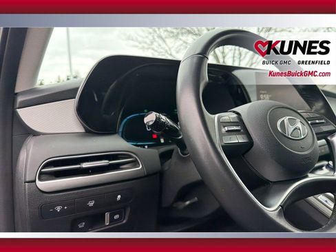 Used 2025 Hyundai Palisade SEL AWD/4WD image 17