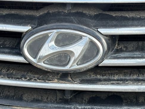Used 2010 Hyundai Elantra GLS FWD image 9