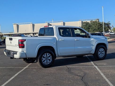 Certified 2024 Nissan Frontier SV w/ SV Convenience Package image 5