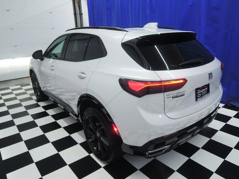 Used 2025 Buick Envision Sport Touring AWD/4WD image 8
