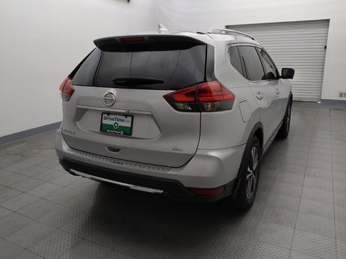 Used 2017 Nissan Rogue SL w/ SL Premium Package image 7