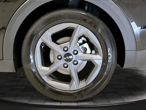 Used 2025 Kia K4 FWD image 33