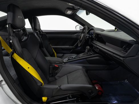 Used 2022 Porsche 911 GT3 RWD image 66