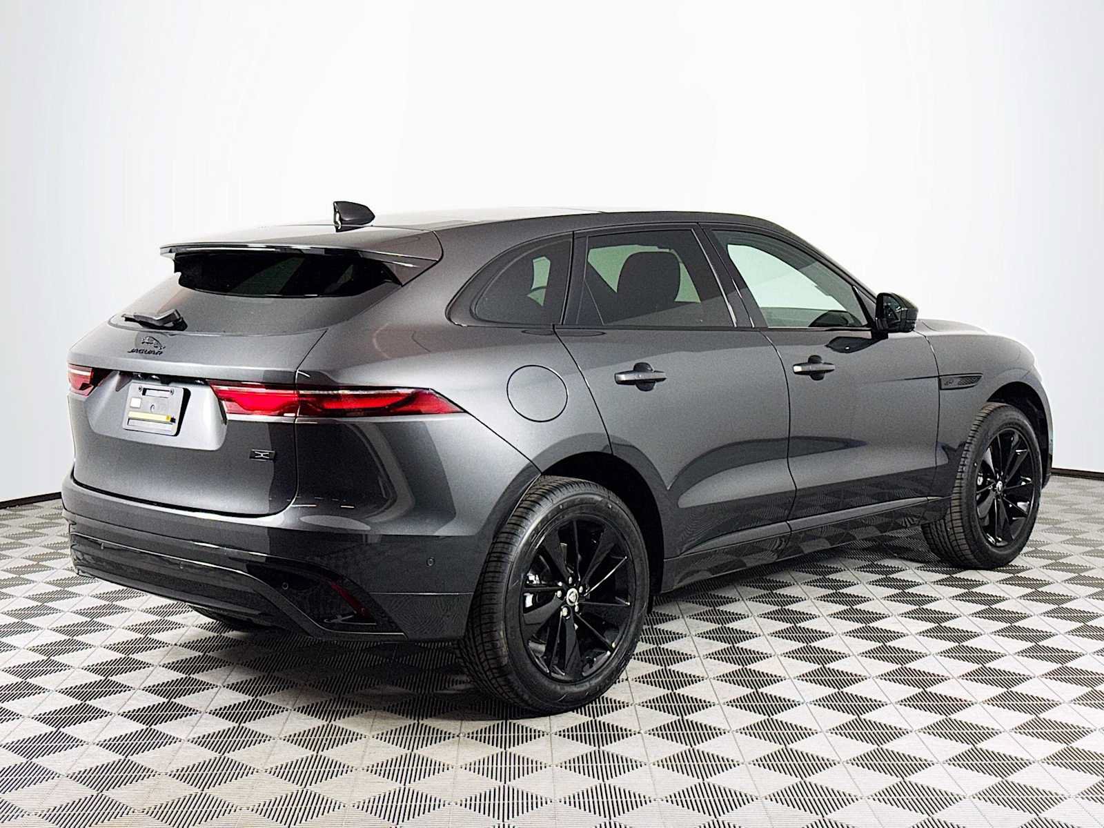 New 2026 Jaguar F-PACE R-Dynamic S AWD/4WD image 5